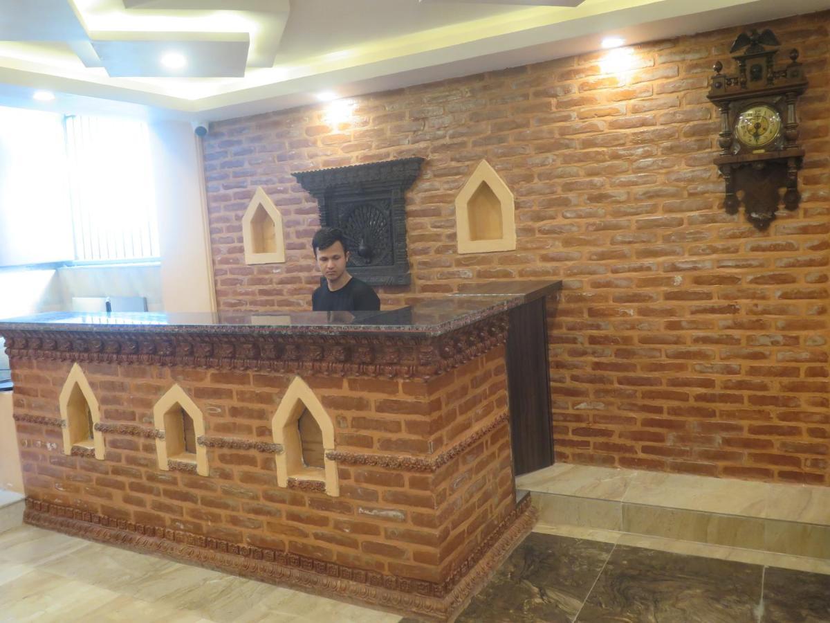 Hotel Pipal Tree Катманду Екстер'єр фото